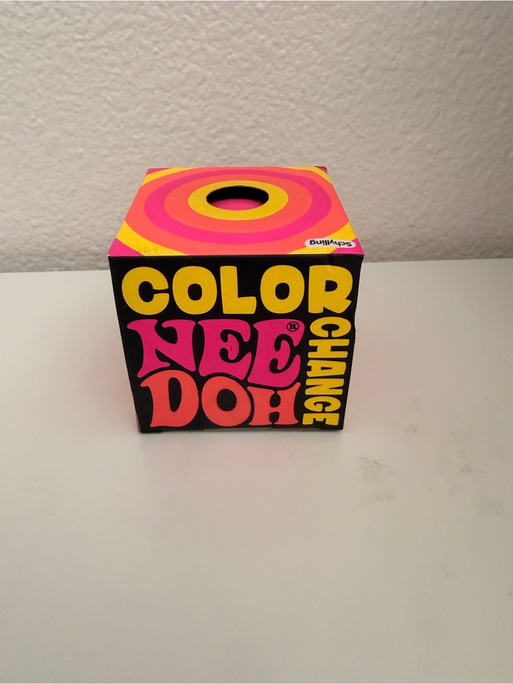 Color Changing NeeDoh - Pink and Yellow